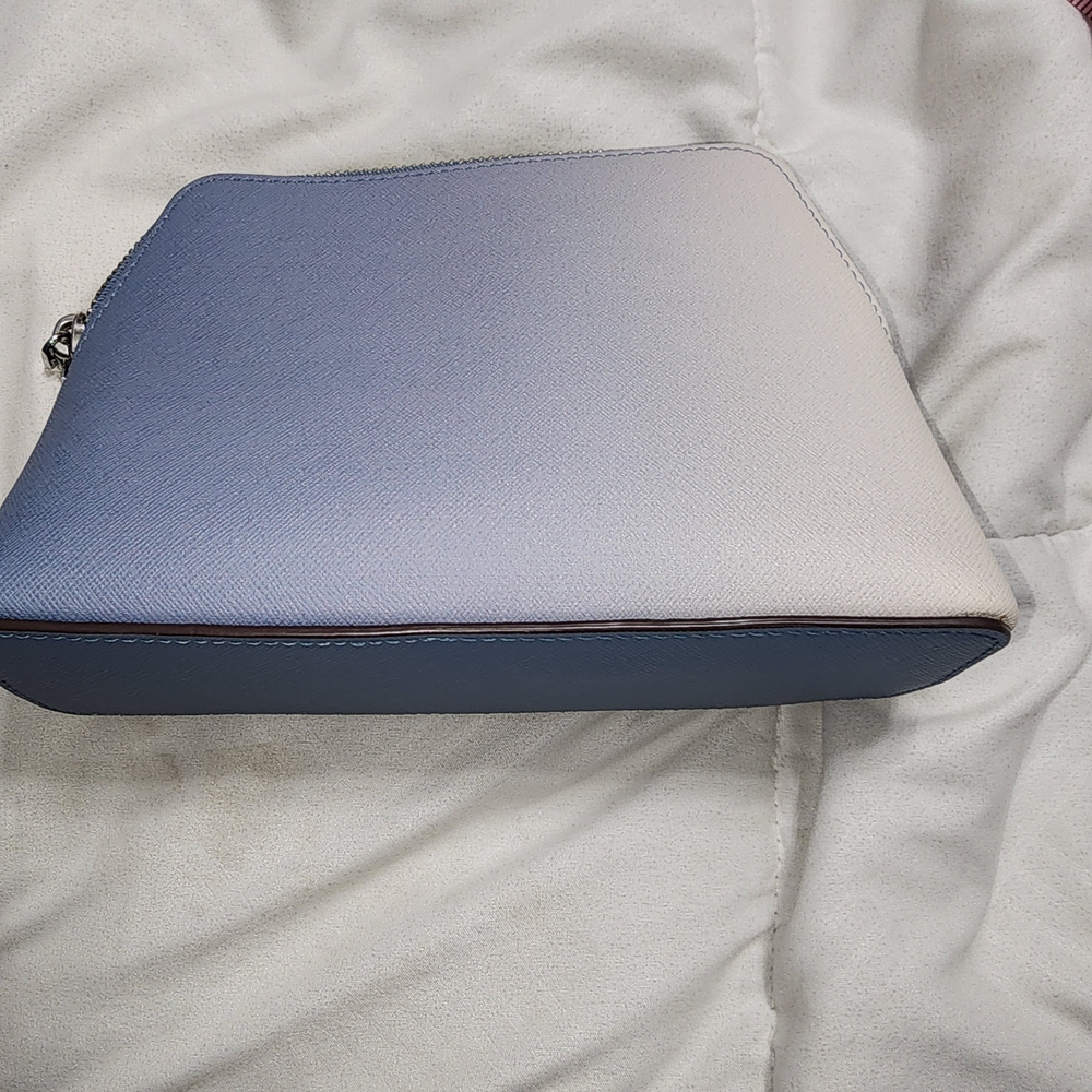 DKNY Ombre Blue/White Pouch - Picture 6 of 11
